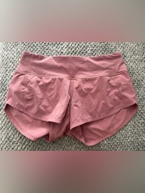 Lululemon Speed Up Shorts 2.5” Low Rise Size 2 Dusty Pink